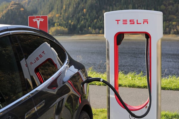 Steering the Marstek Venus D with Homeassistant while your EV charges with a go-e Wallbox